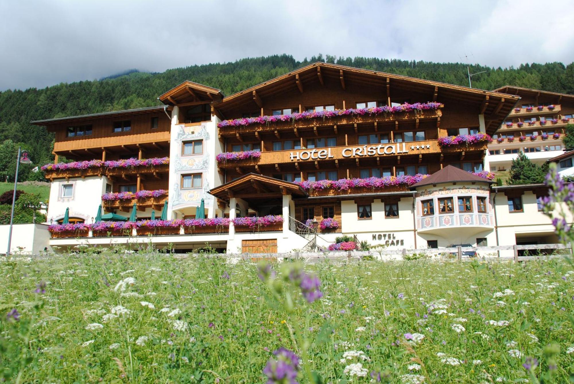 Sporthotel Cristall Fulpmes Exterior photo